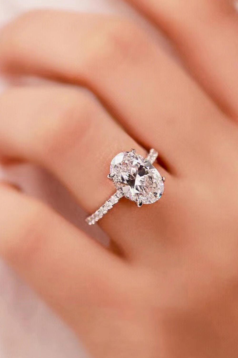 Platinum-Plated Side Stone 2 Carat Moissanite Ring Carauana Store