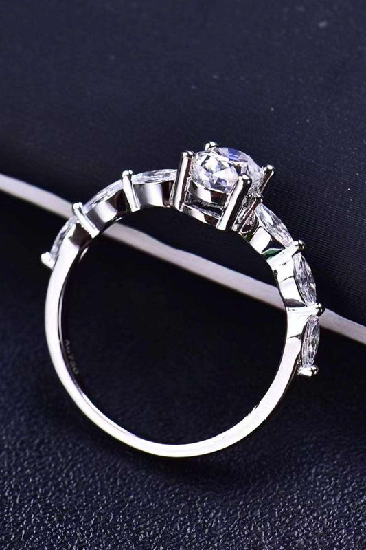 1 Carat Moissanite Oval Ring Carauana Store