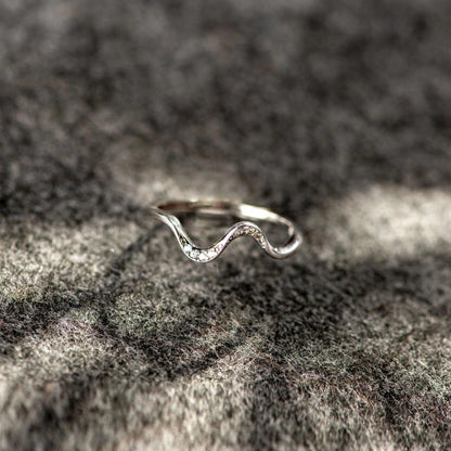 925 Sterling Silver Inlaid Zircon Wave Shape Ring Carauana Store
