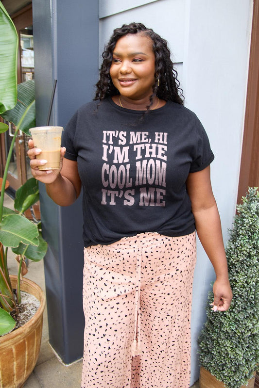Simply Love Full Size IT'S ME,HI I'M THE COOL MOM IT'S ME Round Neck T-Shirt Carauana Store