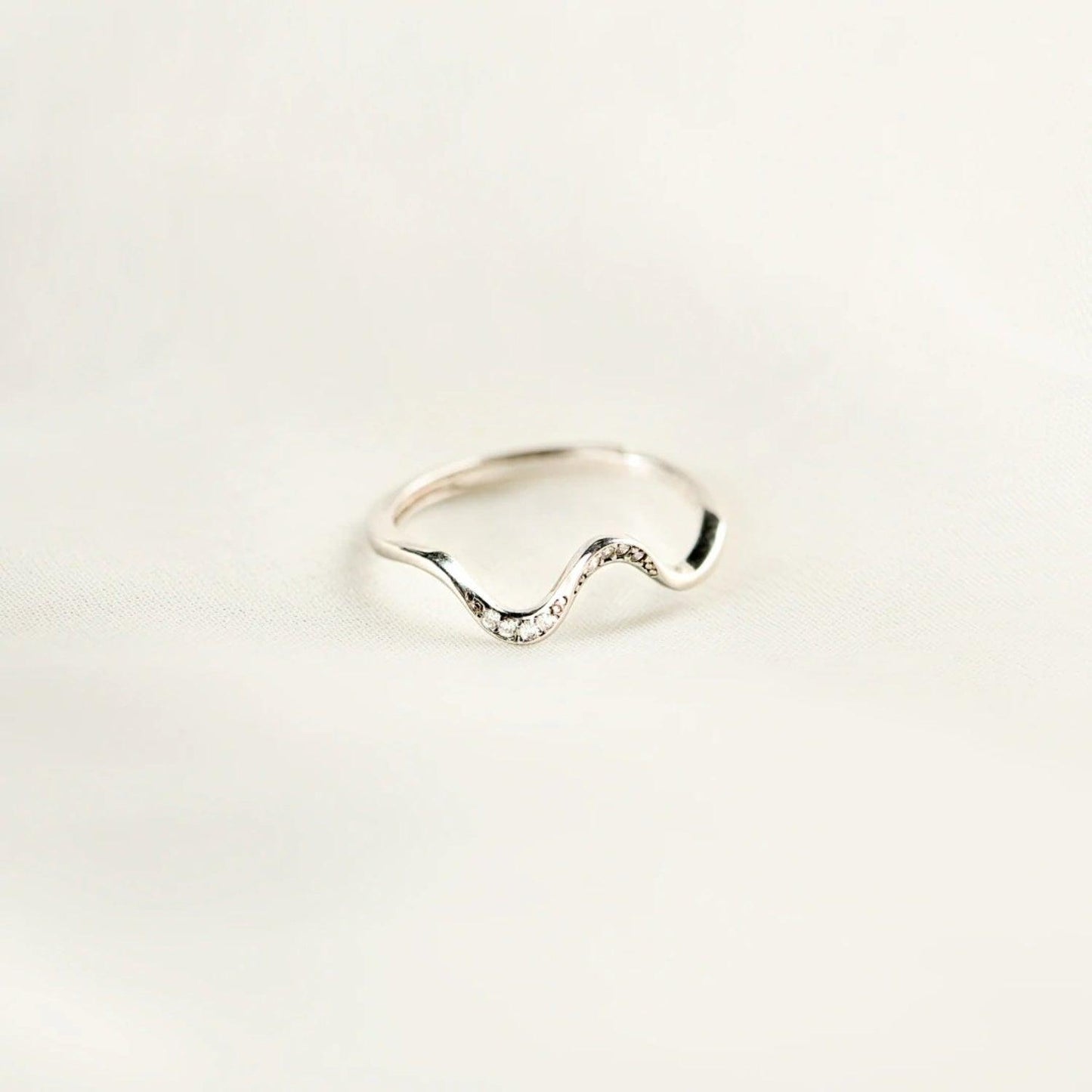 925 Sterling Silver Inlaid Zircon Wave Shape Ring Carauana Store
