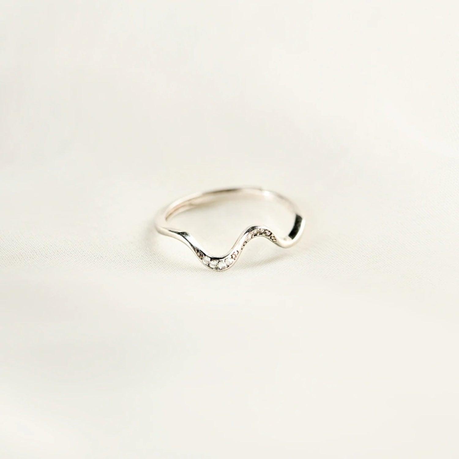 925 Sterling Silver Inlaid Zircon Wave Shape Ring Carauana Store