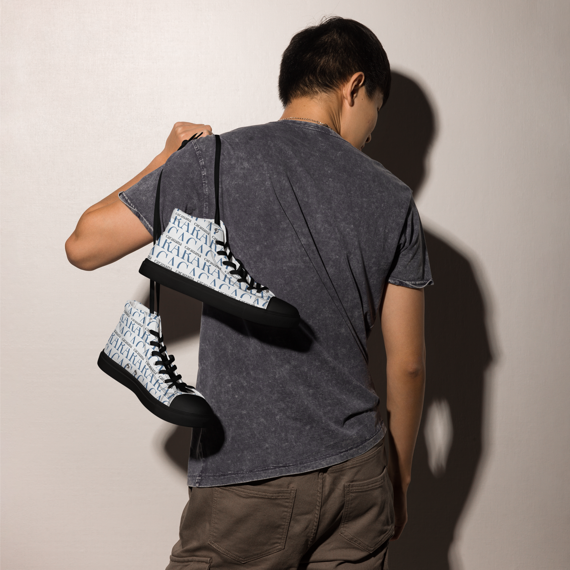 CARAUANA Fashionable canvas high top black Carauana Store